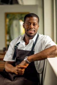 Lire la suite à propos de l’article À la rencontre de notre Chef : l’âme de notre cuisine